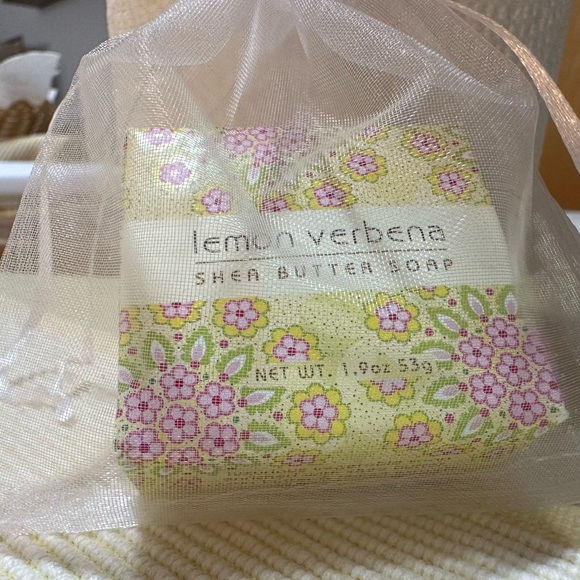 Natural SHEA BUTTER SOAPS - Picture 5 of 15